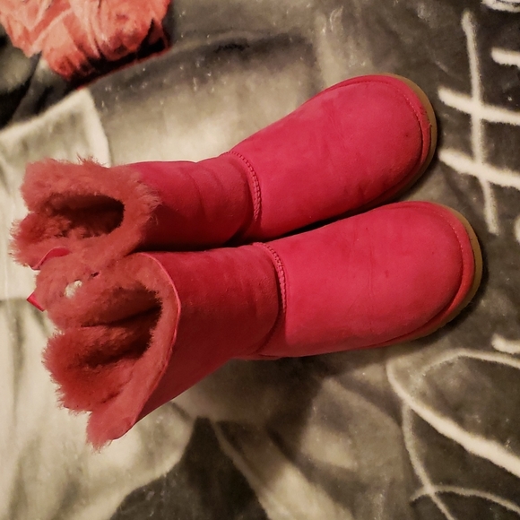 COPY - Ugg boots - Picture 1 of 5